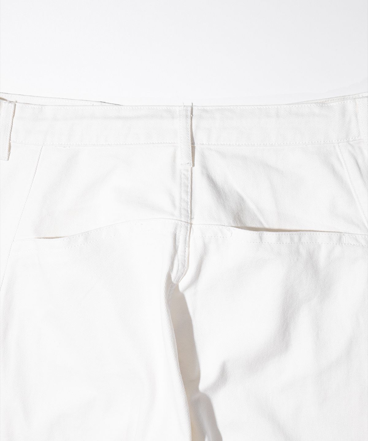 매스노운(MASSNOUN) CURVED BALLOON DENIM MFHJP001-WT