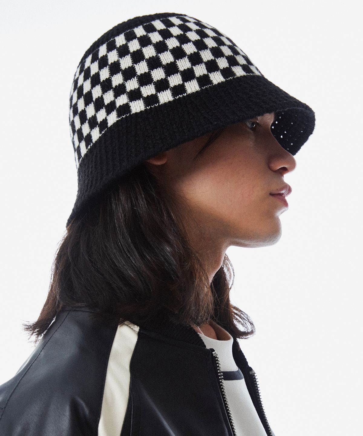 슬리피슬립(SLEEPYSLIP) CHESSBOARD BLACK BUCKET HAT