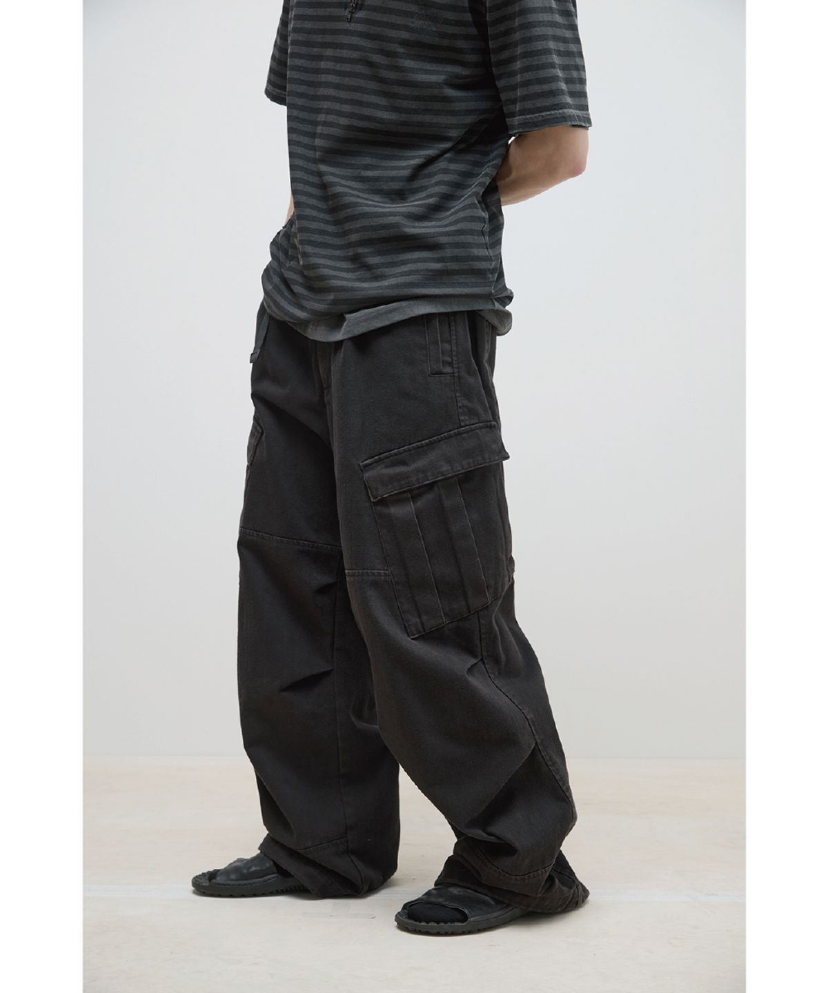 해칭룸(HATCHINGROOM) Mil Pants Washed Black