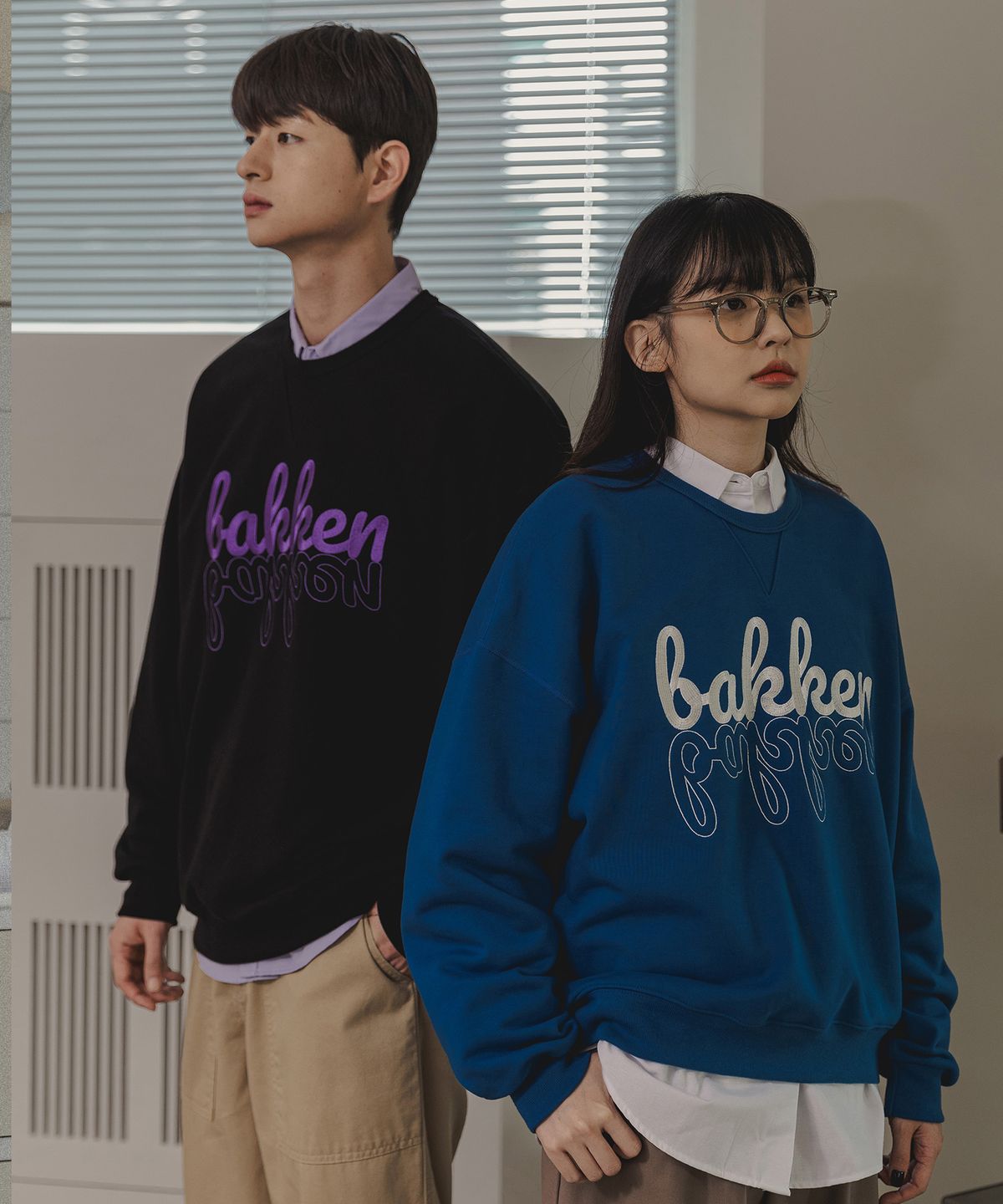 바켄(BAKKEN) Bakken 레터링 스웨트셔츠 BK5988_블루
