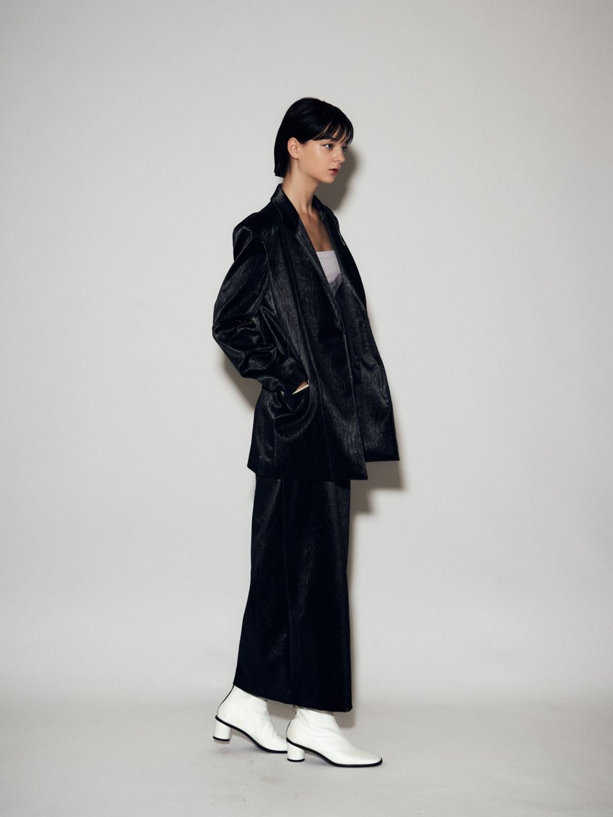 룬케이브(LUNECAVE) LEATHERETTE LOOSE FIT JACKET