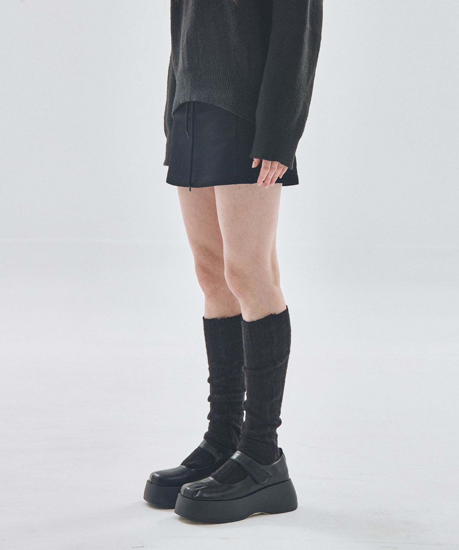 MUSINSA公式 | SOME PLACE Women's Knit Leg Warmer [Black]