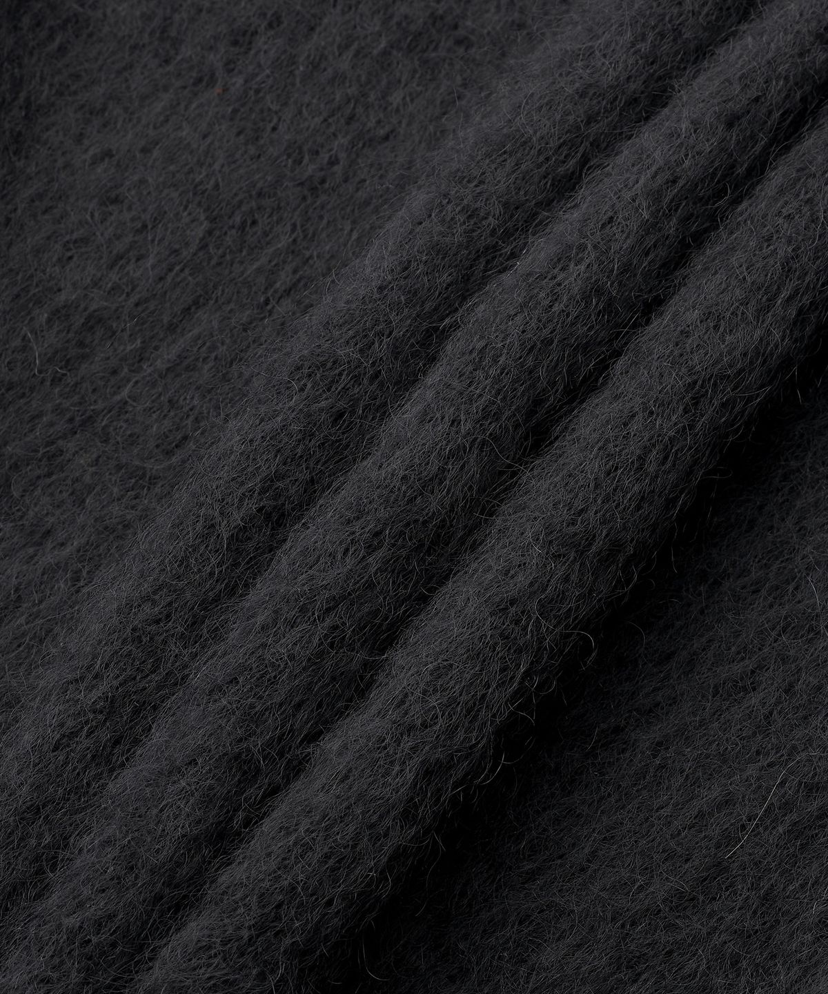 생로랑(SAINT LAURENT) 모헤어 스웨터 - 블랙 / 759720Y76IH1000