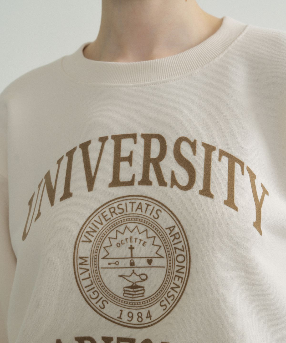 오떼뜨(OCTETTE) UNIVERSITY SWEAT T_2COLOR
