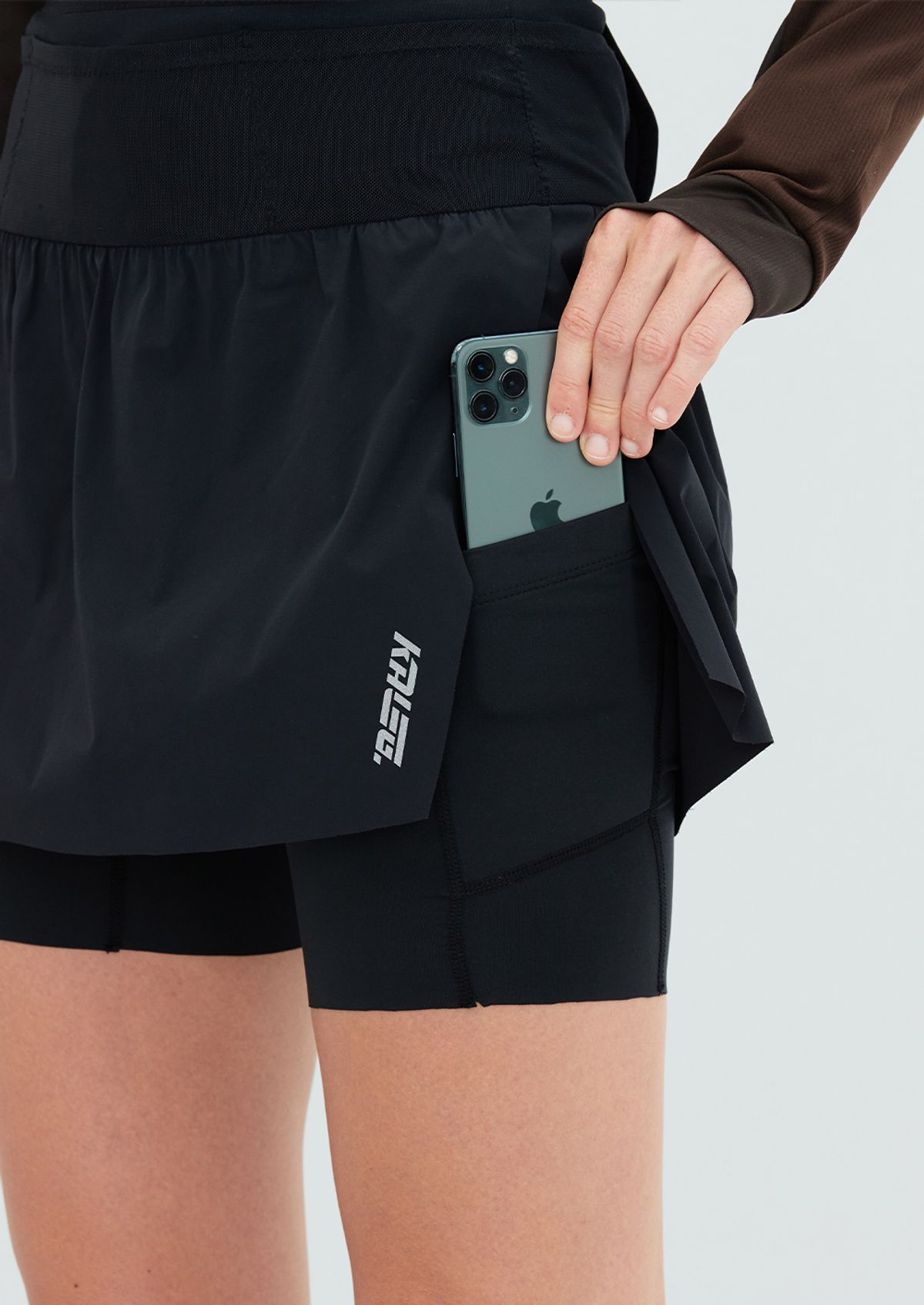 칼렉(KALEG) WOMENS PACER SKIRT BLACK