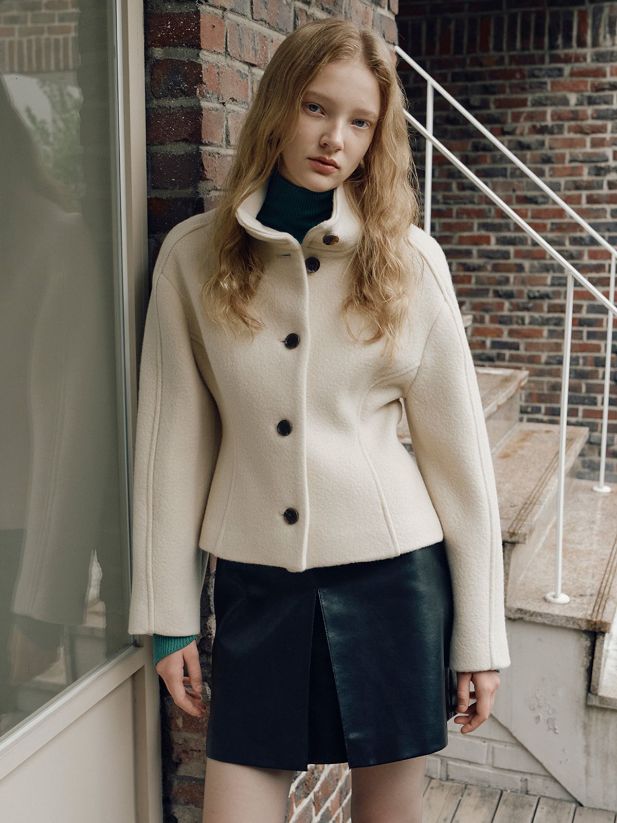 레이브(RAIVE) High Neck Short Coat VW3WJ032_2color