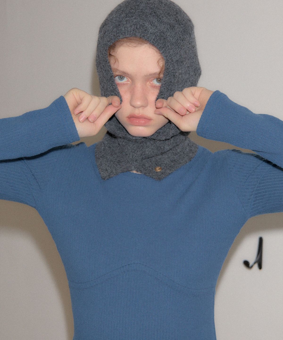 살롱 드 욘(SALON DE YOHN) Logo Rivet Balaclava_ Gray