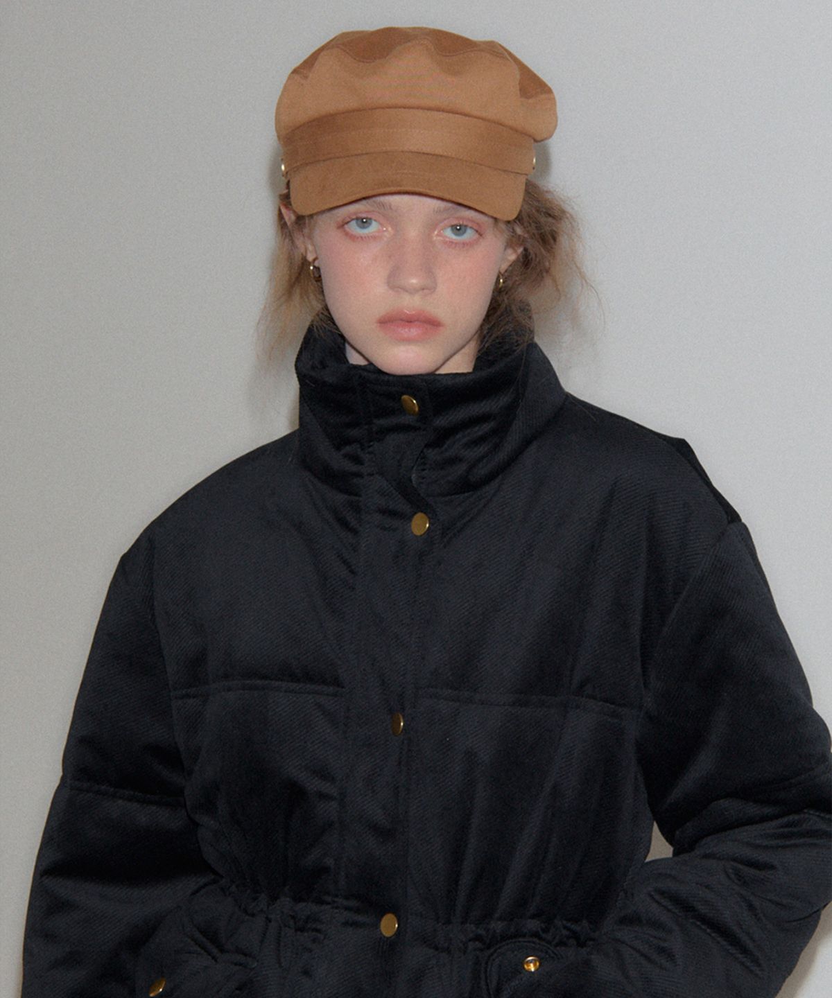 살롱 드 욘(SALON DE YOHN) Suede Button Hat_ Camel