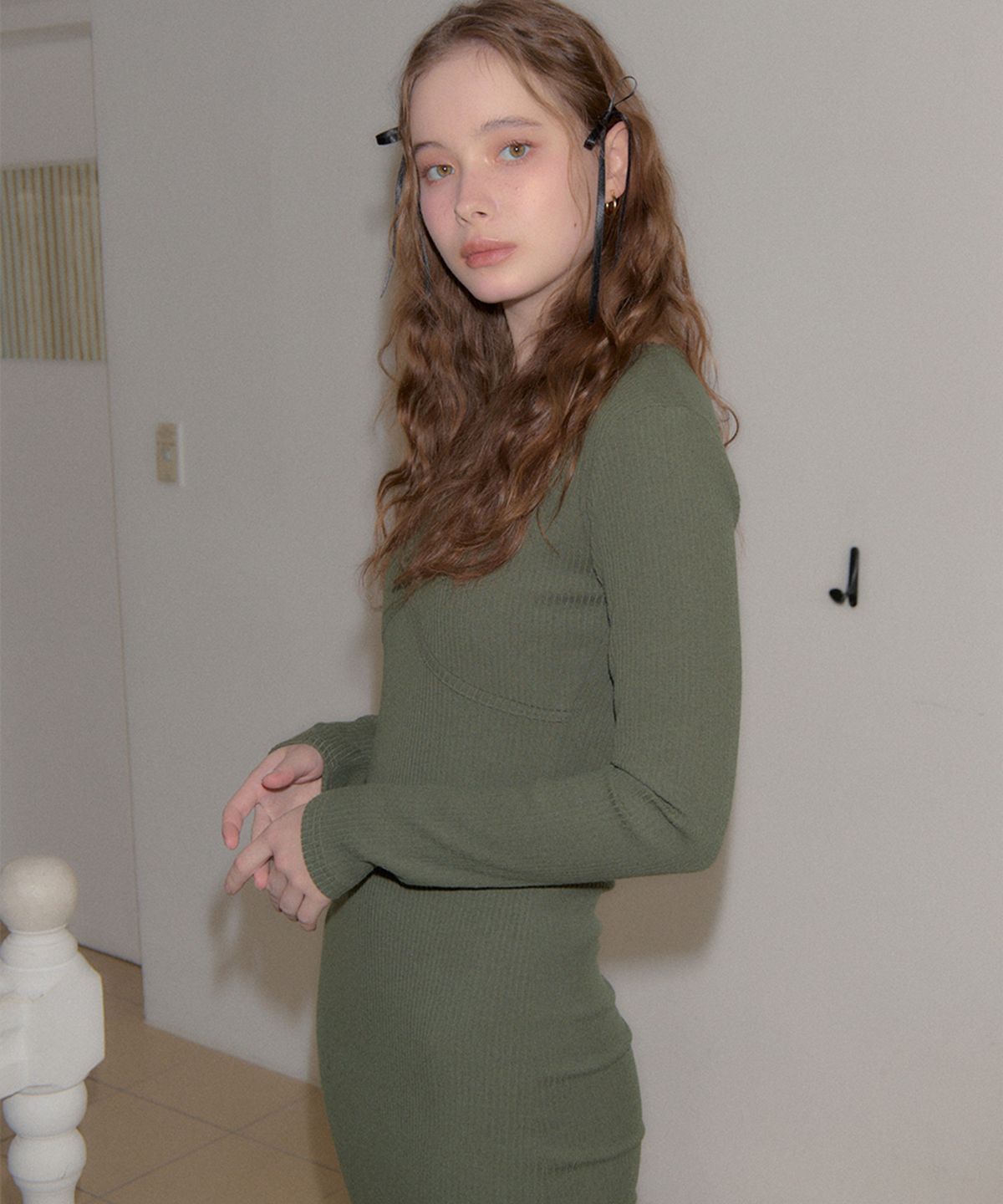 살롱 드 욘(SALON DE YOHN) Line Point Basic Jersey Dress_ Khaki