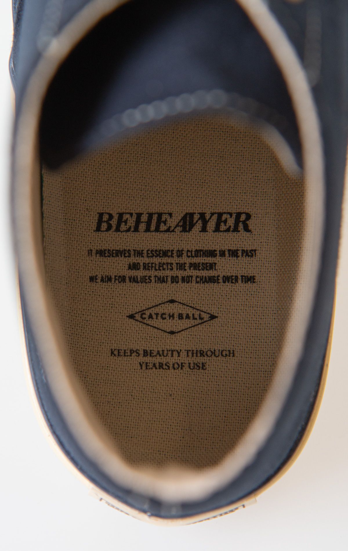 비헤비어(BEHEAVYER) X CATCHBALL MOLESKIN DECK SHOES MID HI navy