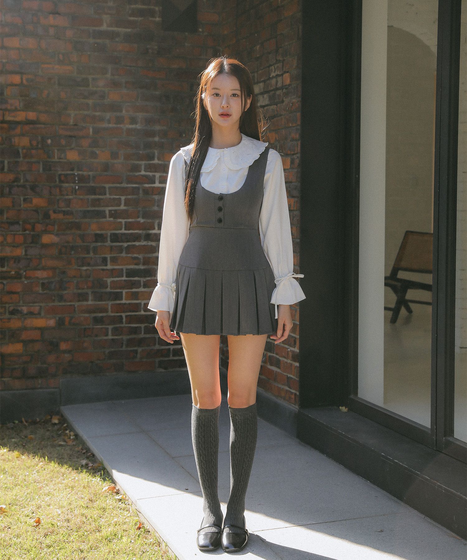 HYBERNAT グレー ノースリーブ ミニワンピース　プリーツワンピース HYBERNAT グレー ノースリーブ ミニワンピース プリーツワンピース