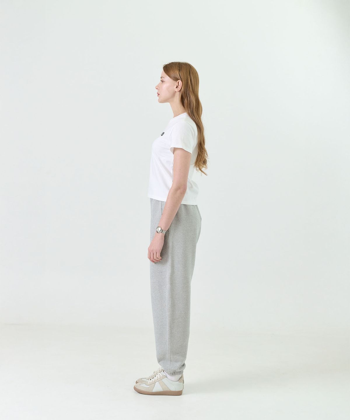 제마 에르베 르 코티디앙(ZEMA ÉLEVER LE QUOTIDIEN) Semi Crop Double Logo T-Shirt - White (세미크롭 티셔츠)