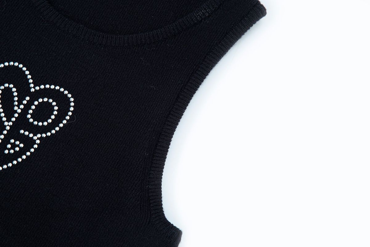 샐러드바구니(SALAD BAGUNI) Hotfix Sleeveless Knit Top - black