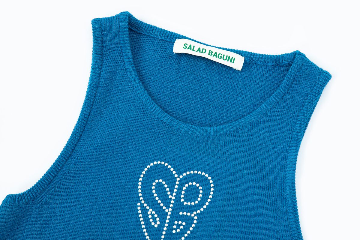 샐러드바구니(SALAD BAGUNI) Hotfix Sleeveless Knit Top - blue
