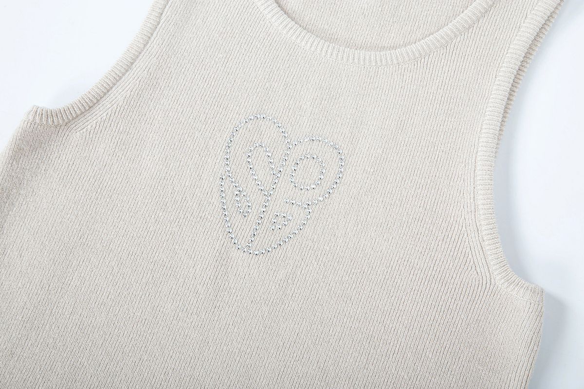 샐러드바구니(SALAD BAGUNI) Hotfix Sleeveless Knit Top - beige