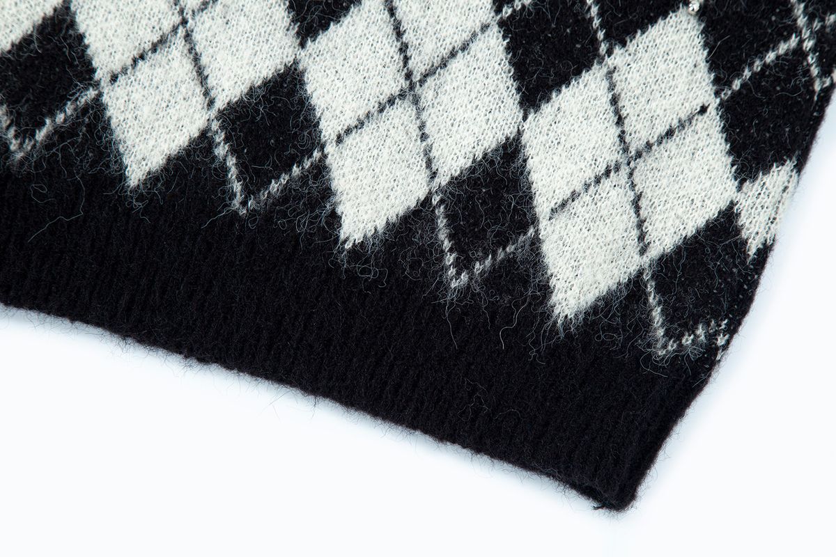 샐러드바구니(SALAD BAGUNI) Argyle Silver Ball Pullover - ivory black