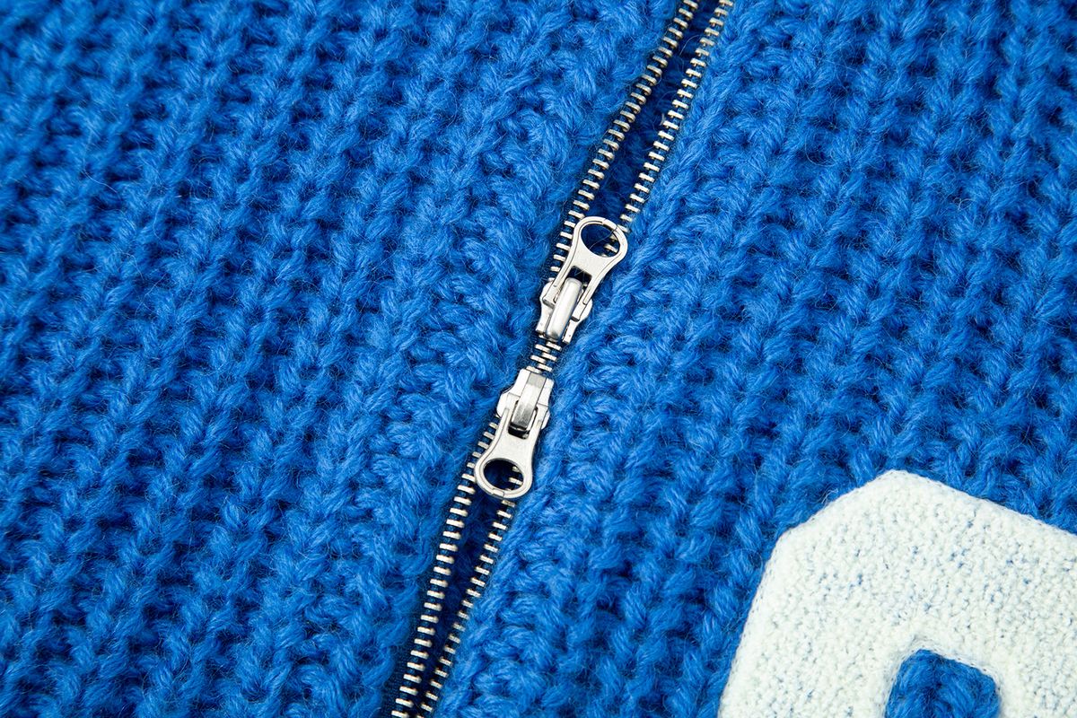 샐러드바구니(SALAD BAGUNI) Barsity Zip-Up Cardigan - blue ivory