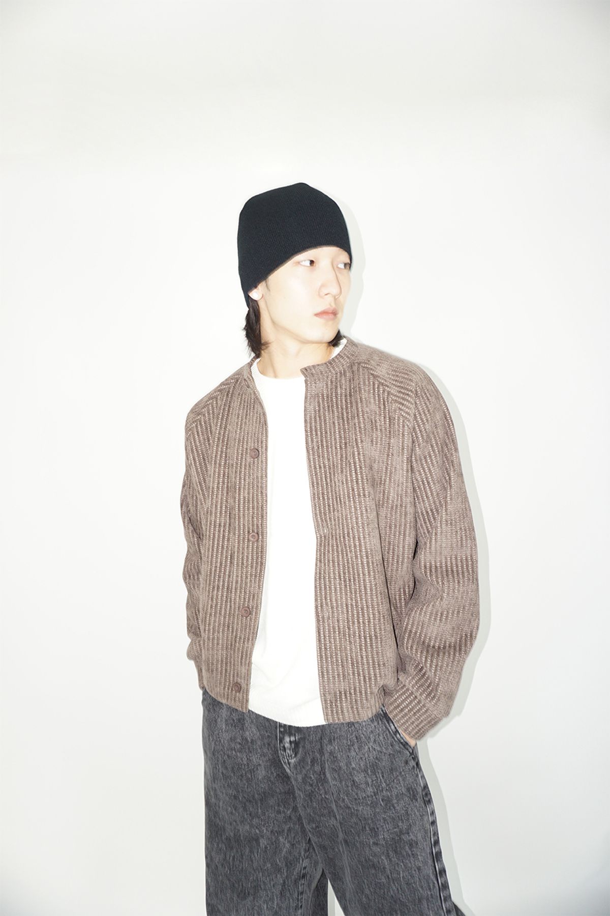 본슬리피(BORN SLIPPY) Corduroy Raglan Cardigan (Brown)
