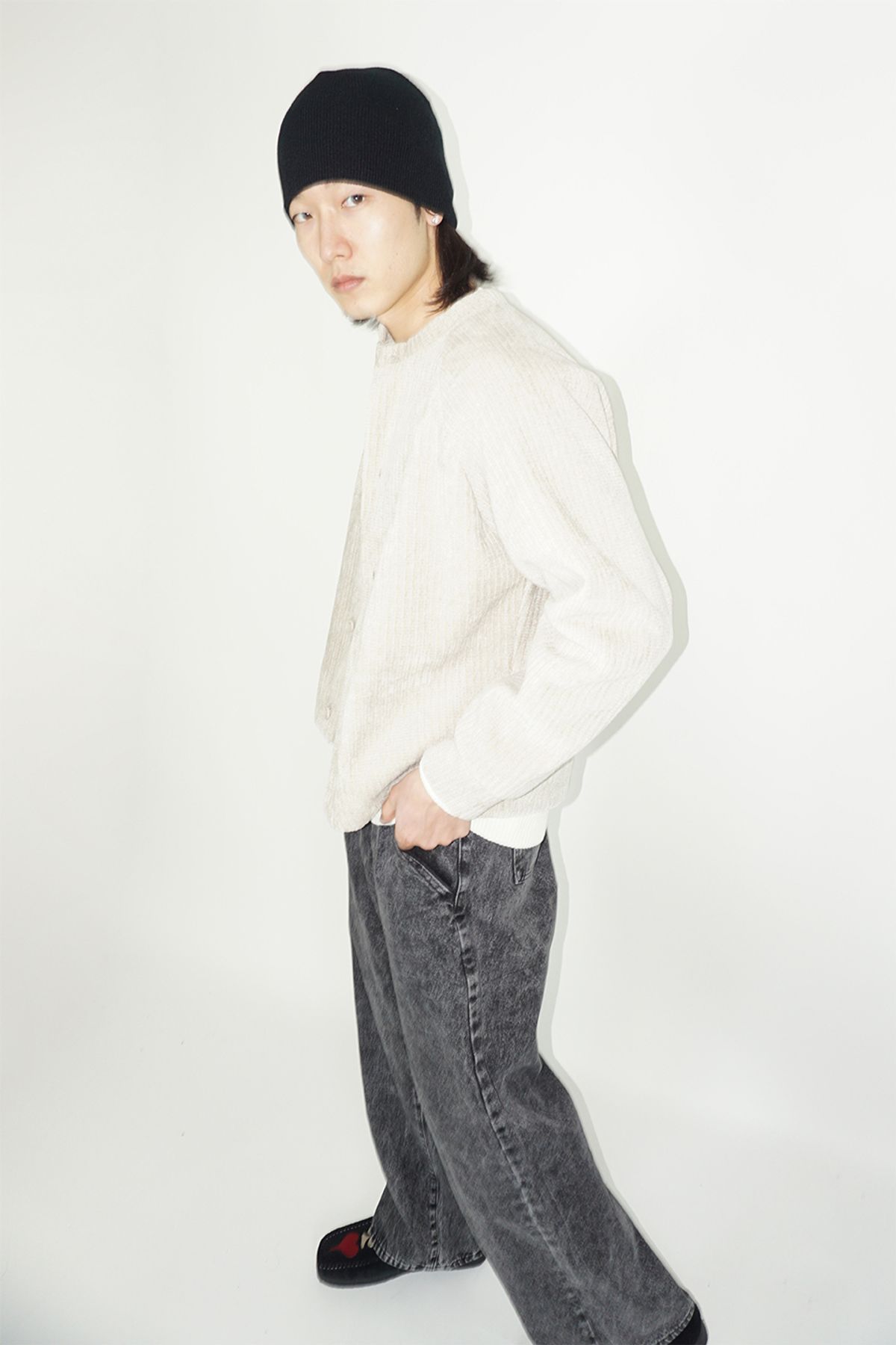 본슬리피(BORN SLIPPY) Corduroy Raglan Cardigan (Beige)