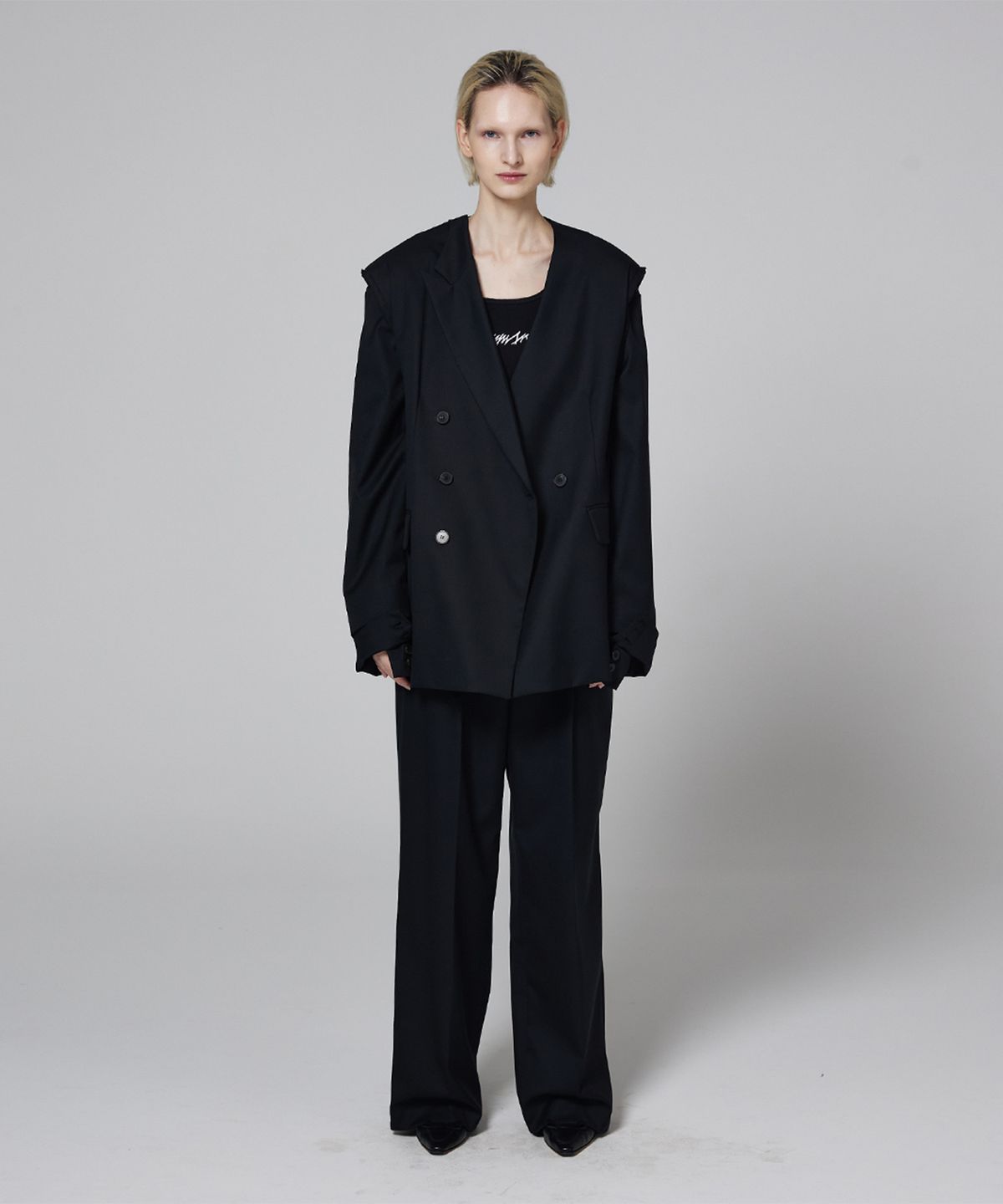 므아므(MMAM) Signature off sleeve origami blazer