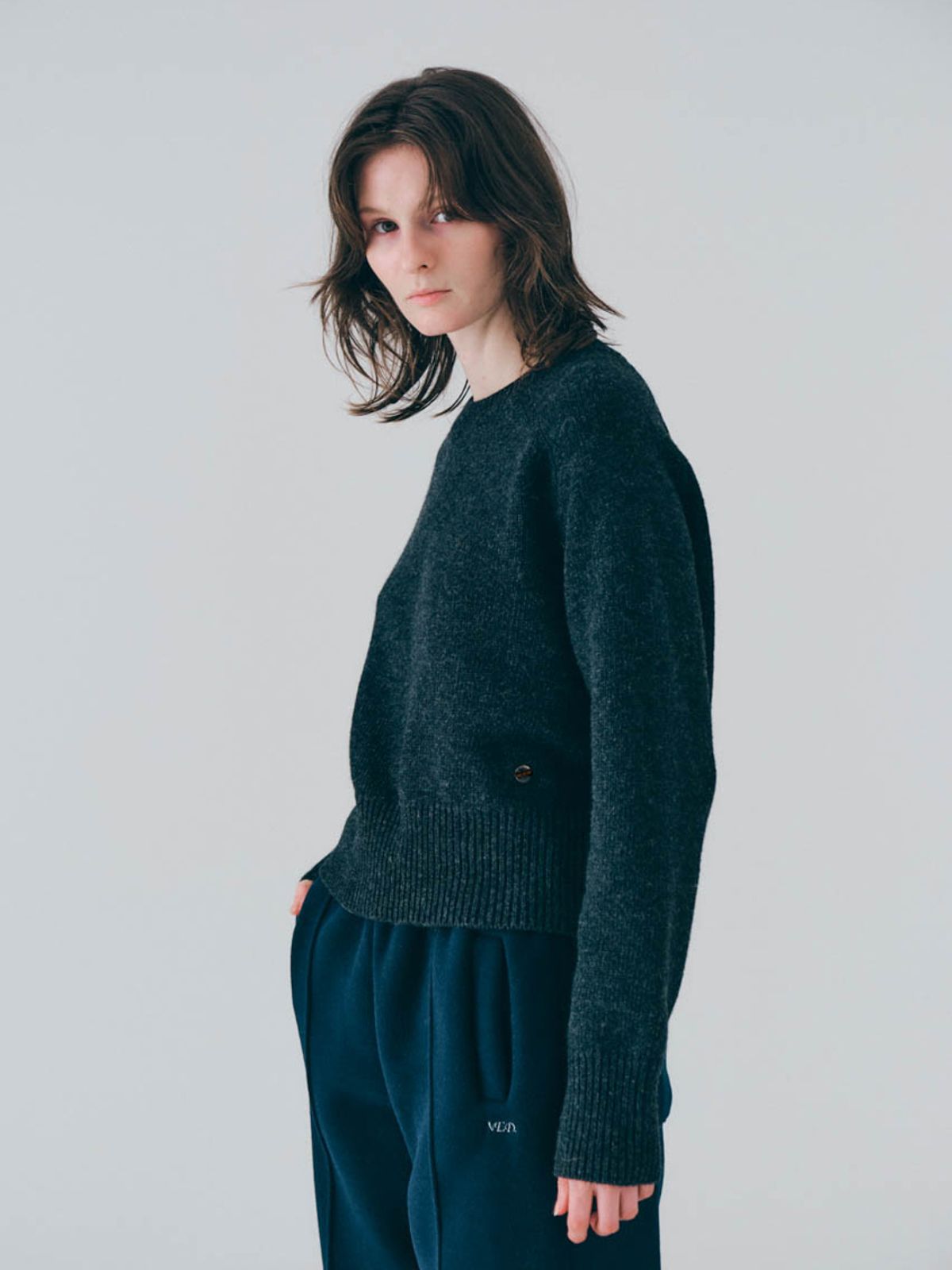 노우드(NOEUD) Lambs wool pullover (Charcoal)