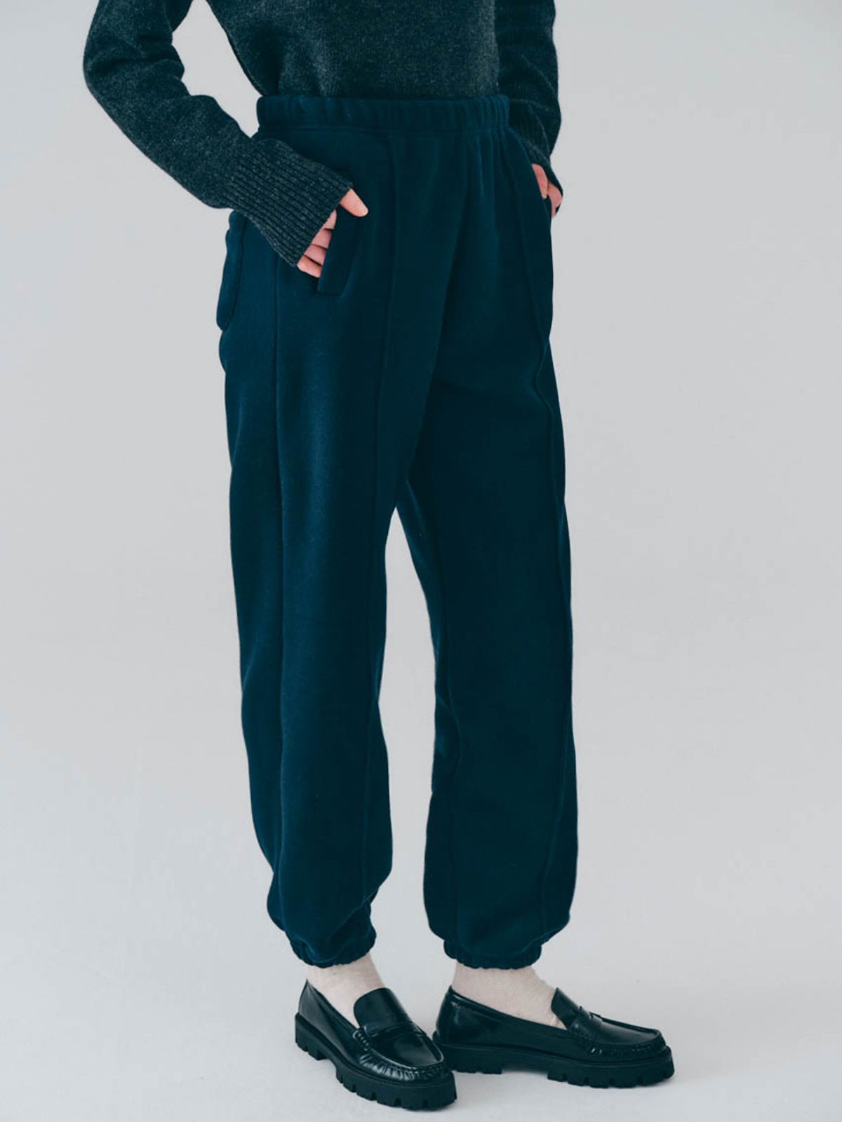 노우드(NOEUD) Fleece jogger pants (Navy)