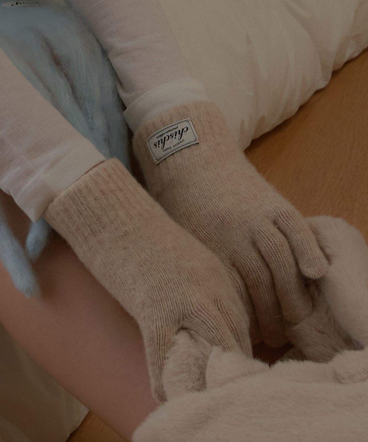 치스치스(CHISCHIS) PLUFFY MUFFLER & GLOVES SET - 6color