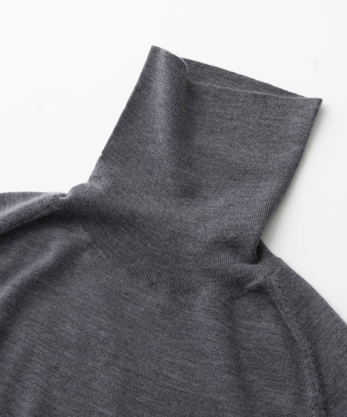 어나더 오피스(ANOTHER OFFICE) Scape-Turtleneck Knit (Pebble)