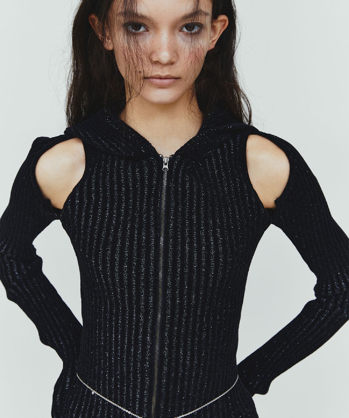 다이애그널(DIAGONAL) METAL HOODIE ZIP UP KNIT (black)