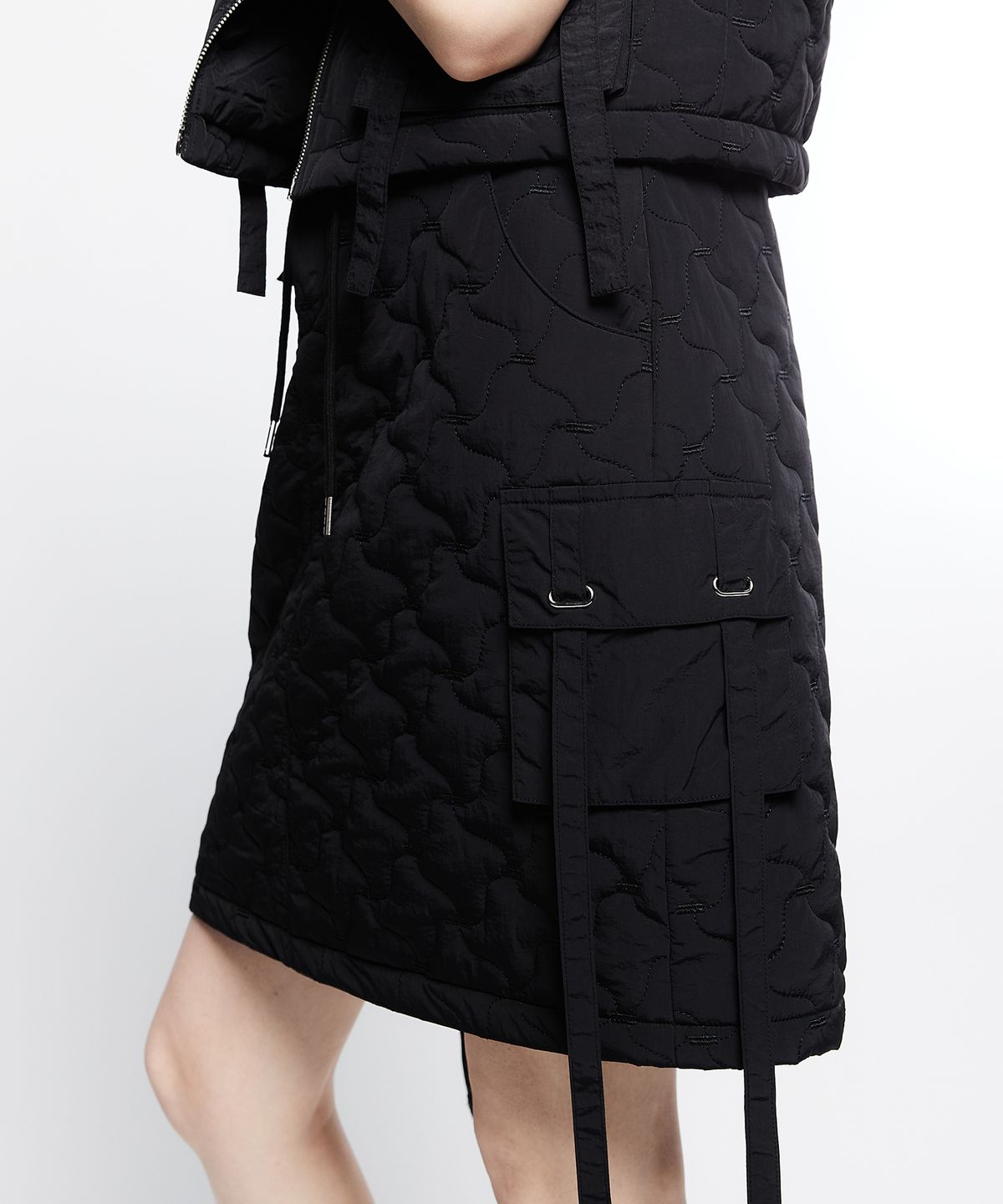 라티젠(LARTIGENT) L7 QUILTING SKIRT(BLACK)