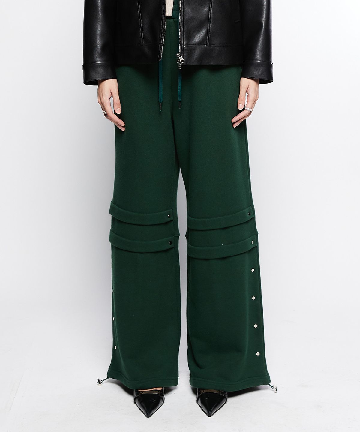 라티젠(LARTIGENT) L7 LOGO SWEATPANTS(GREEN)