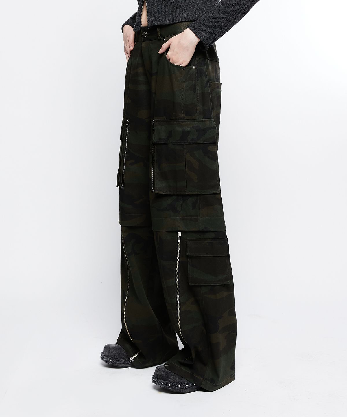 라티젠(LARTIGENT) L7 WIDE POCKET PANTS(KHAKI)