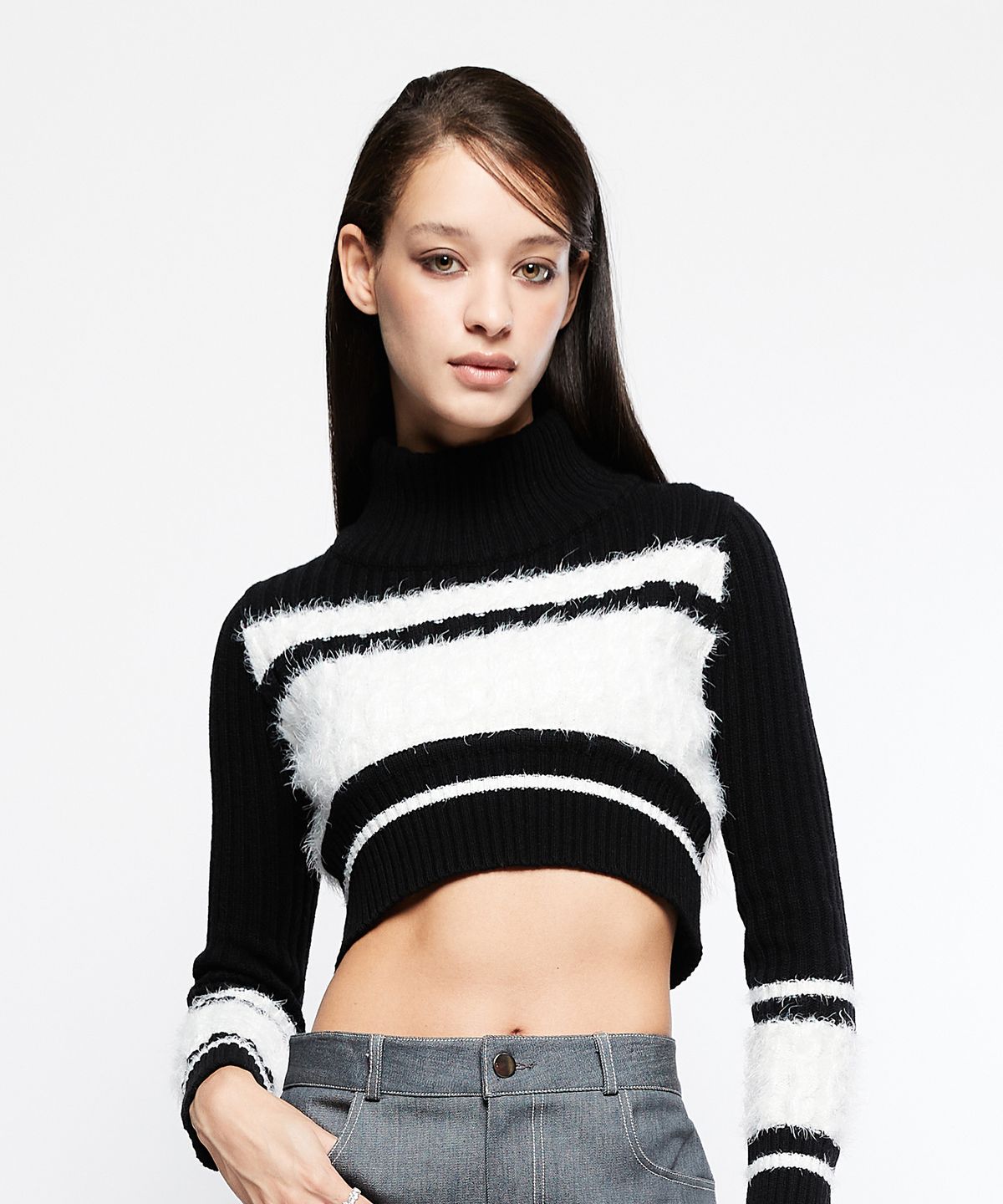 라티젠(LARTIGENT) L7 COLORBLOCK KNIT BOLERO(BLACK)