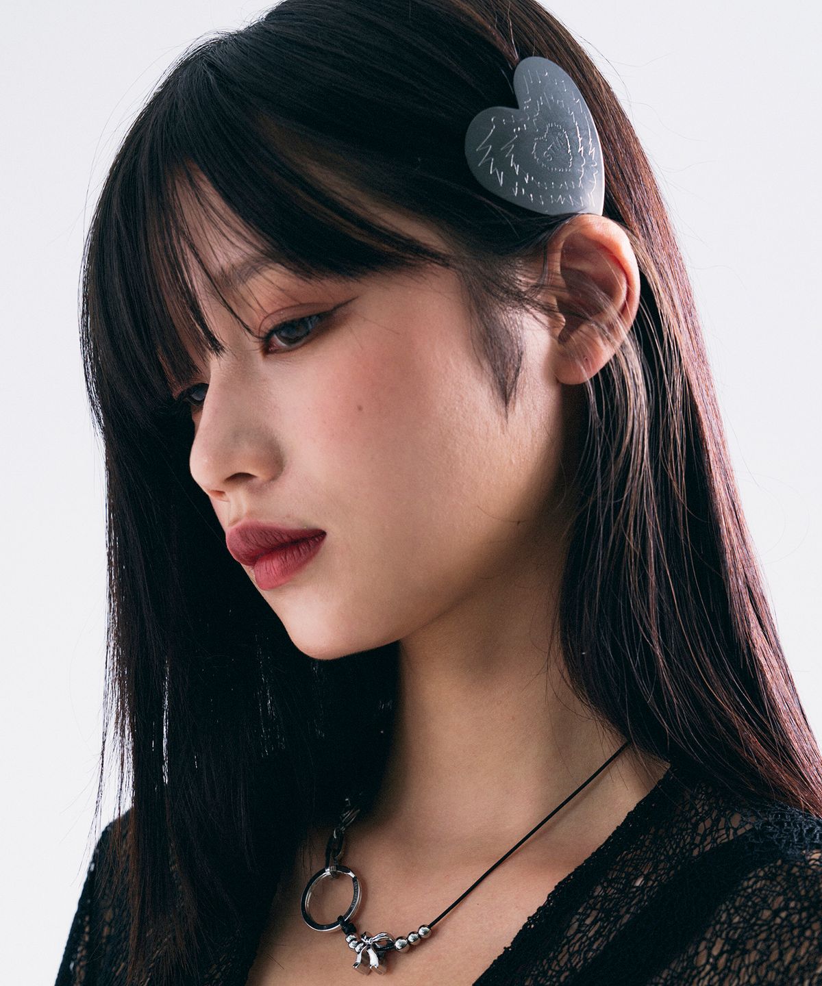 센티멍(SENTIMENTS) NO.439 [BLACK] HEART SHIELD HAIR PIN