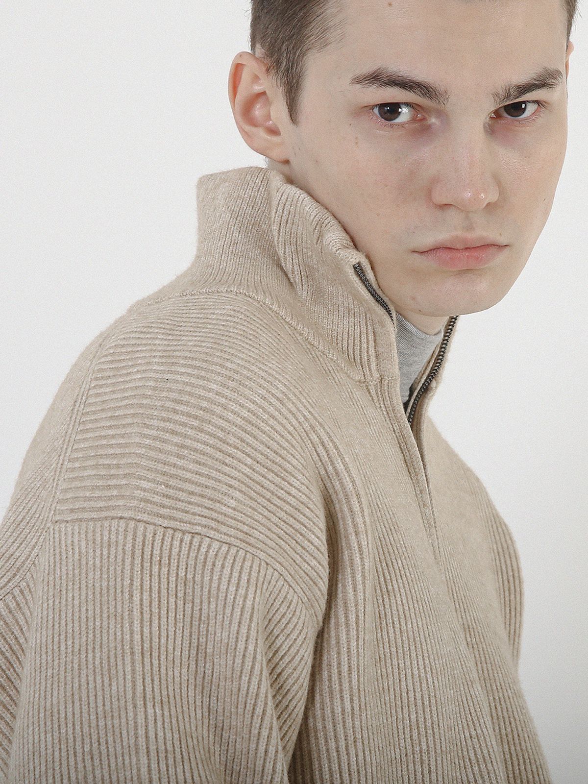 챈세스노이(CHANCE'S NOI) Modal Knit Half Zip-up (Oatmeal)