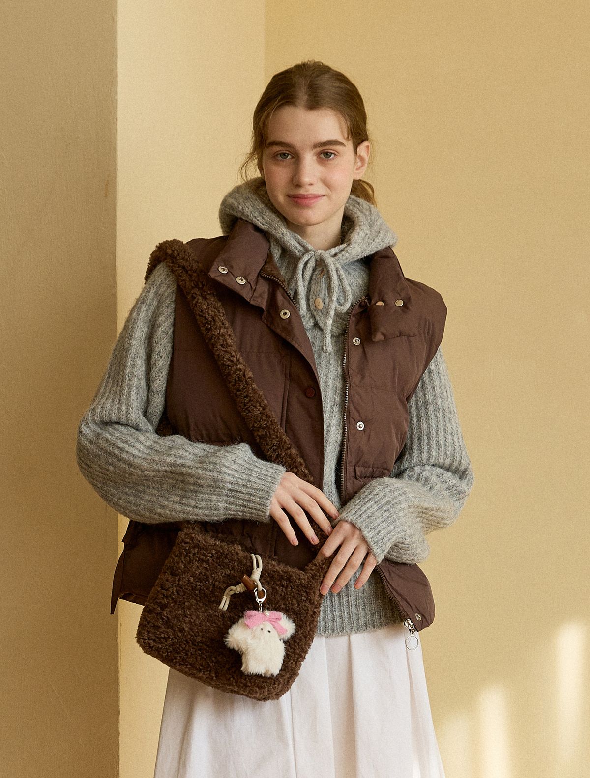 핑크파인애플(PINKPINEAPPLE) TOGGLE MINI BAG_BROWN