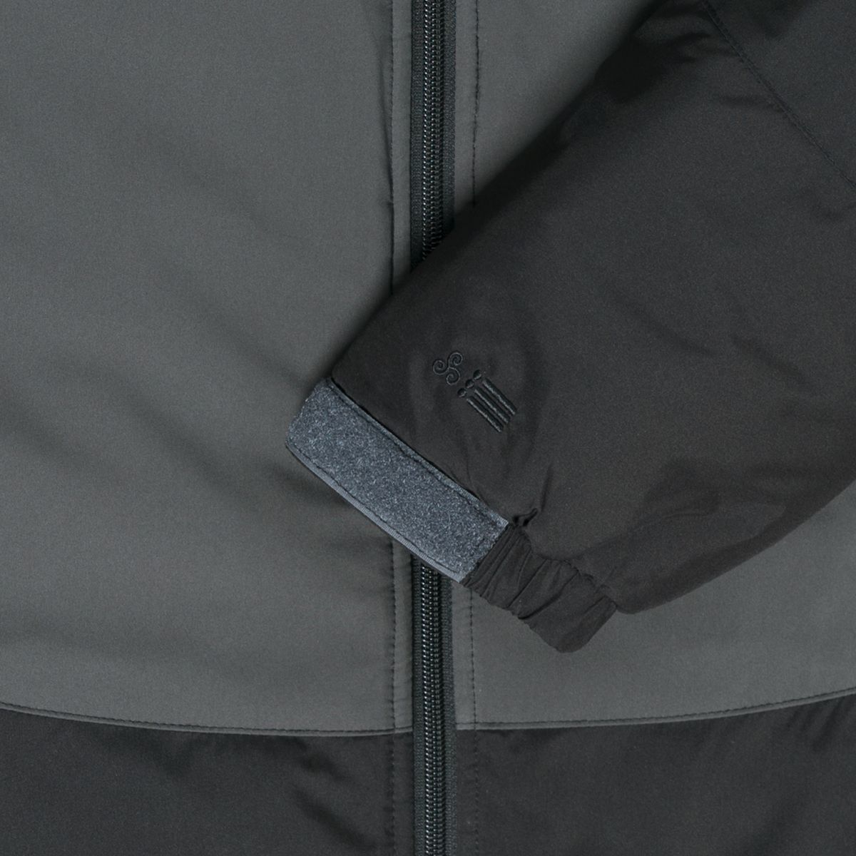 퓨처랩(FUTURE LAB) INSULATED PCU JACKET - BLACK