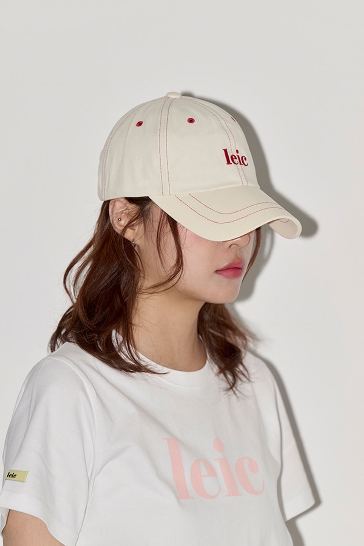 디어시스(Dearsis) LEIC LOGO STITCH BALL CAP (ivory)