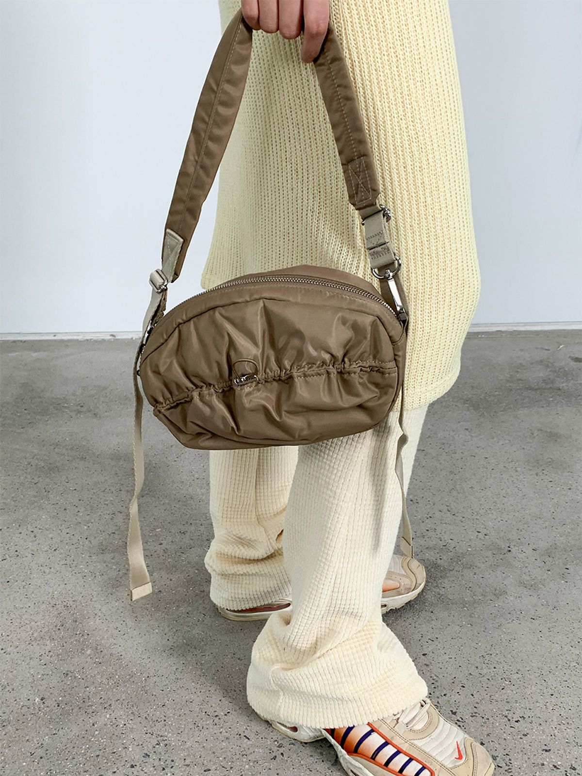 기준(KIJUN) Pecan Bag Brown