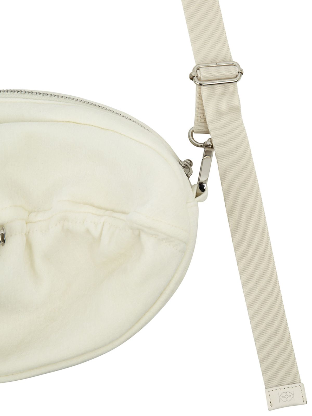 기준(KIJUN) Velvet Pecan Bag Cream