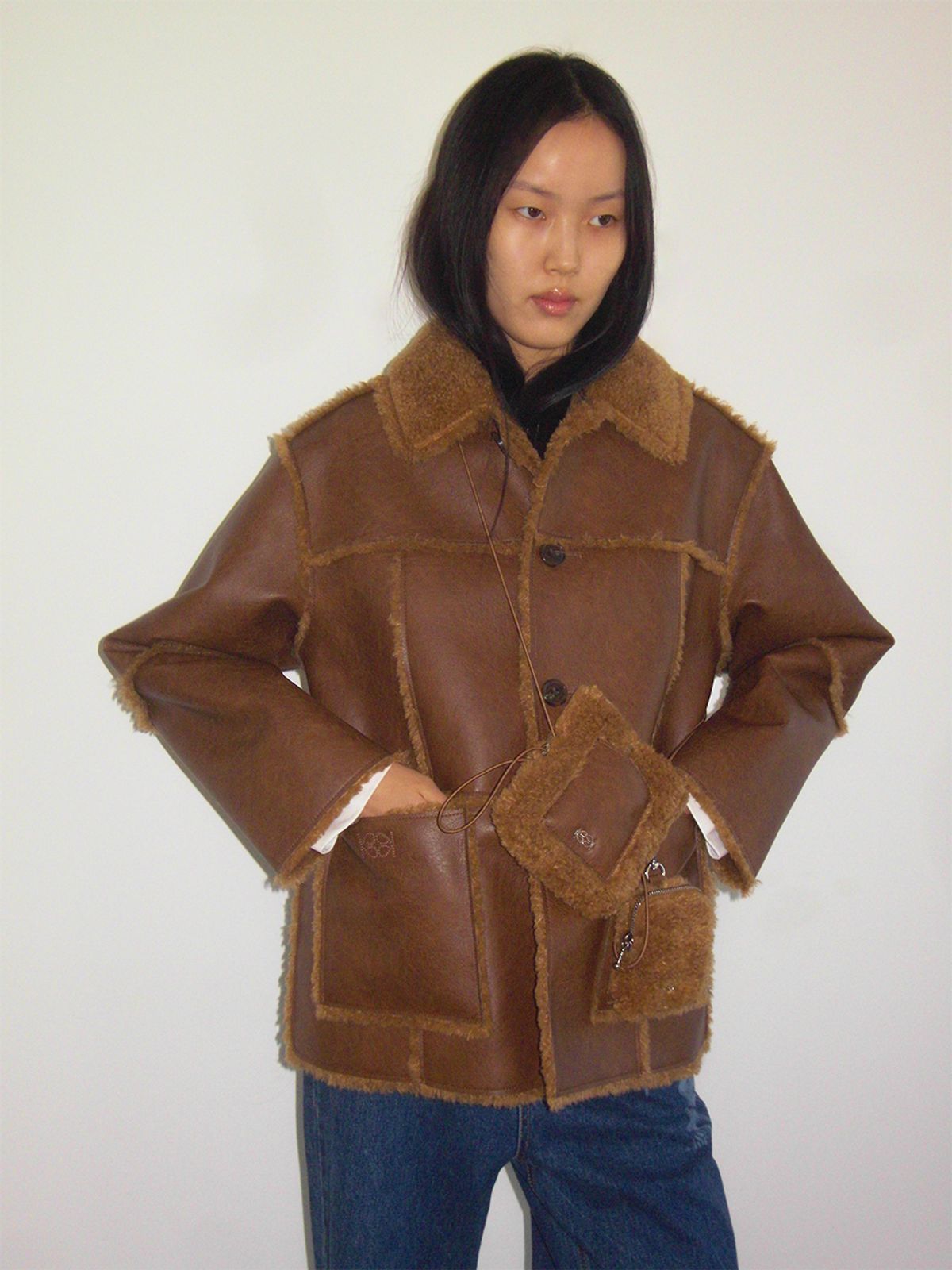 기준(KIJUN) Teddy Mini Pocket Brown