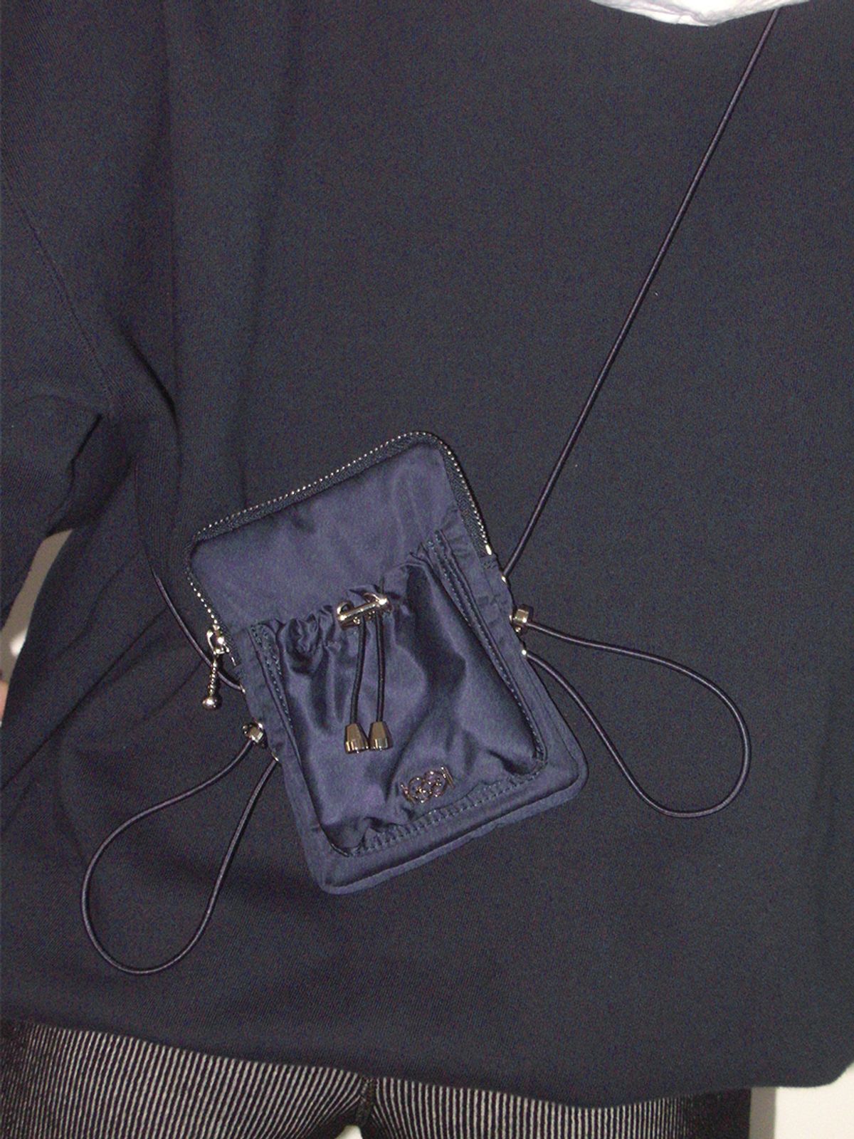 기준(KIJUN) Drawstring Mini Bag Navy