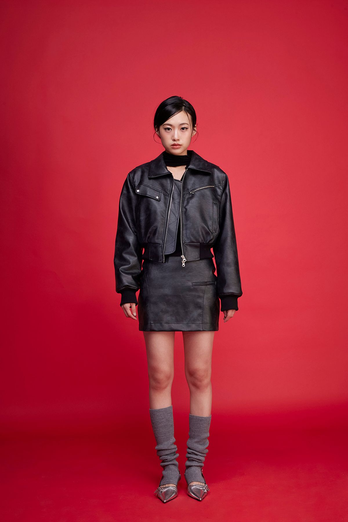 카프리슈(CAPRICIEUX) Amber leather jumper (black)