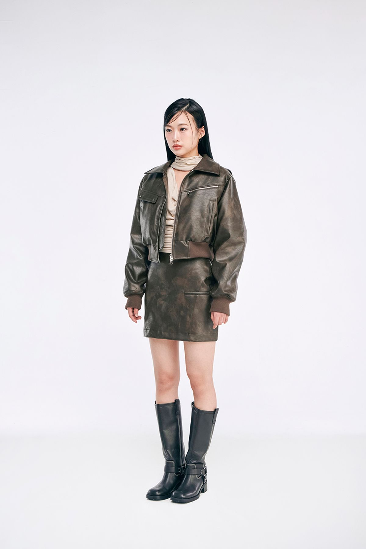 카프리슈(CAPRICIEUX) Amber leather skirt (khaki)