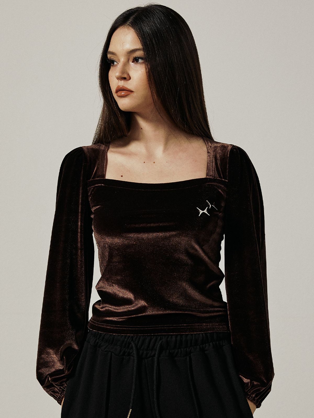 키티포터리(KITTY POTTERY) VELVET SQUARE-NECK LONG SLEEVE [BROWN]