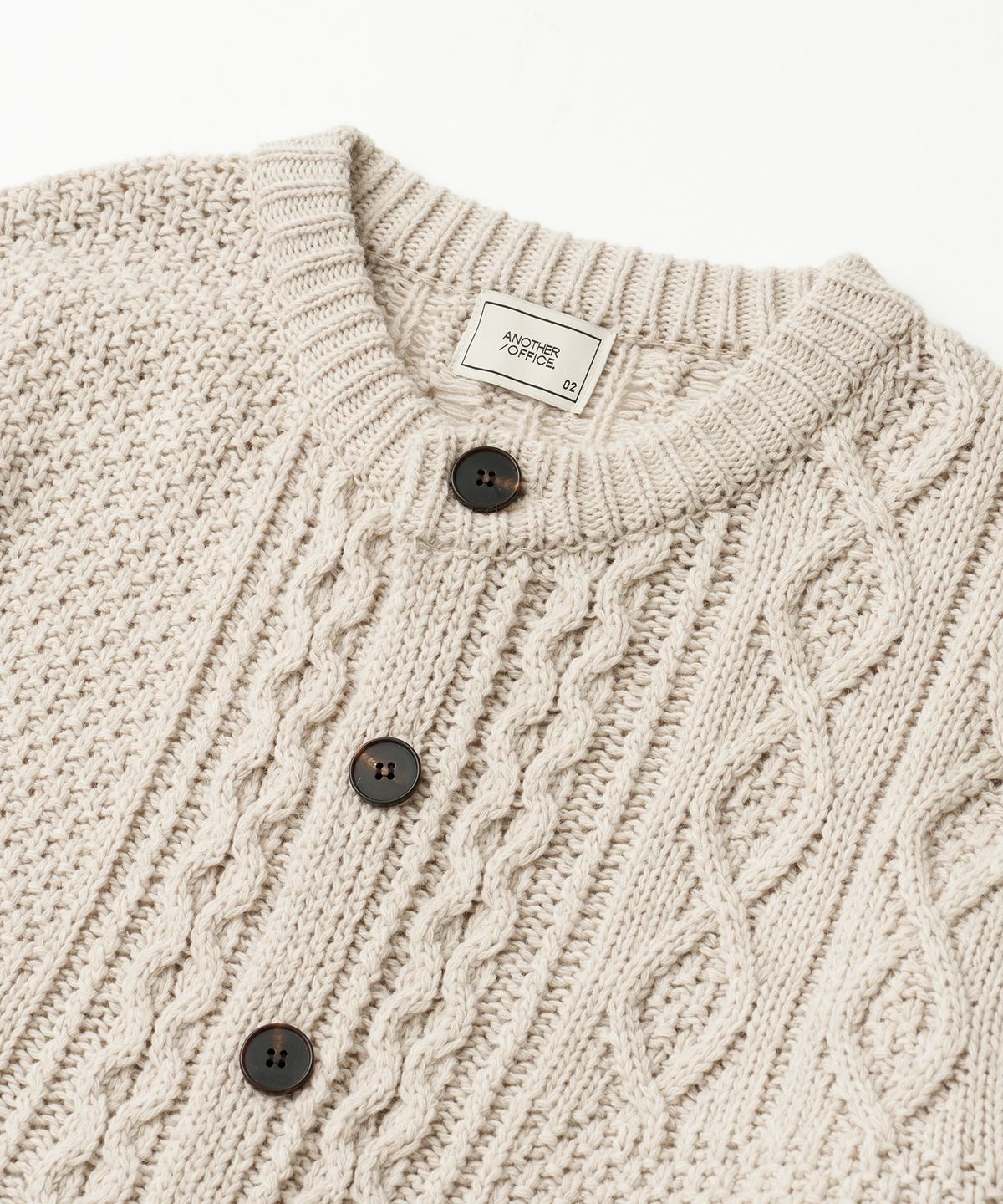 어나더 오피스(ANOTHER OFFICE) Grandma Cable Cardigan (Oatmeal)