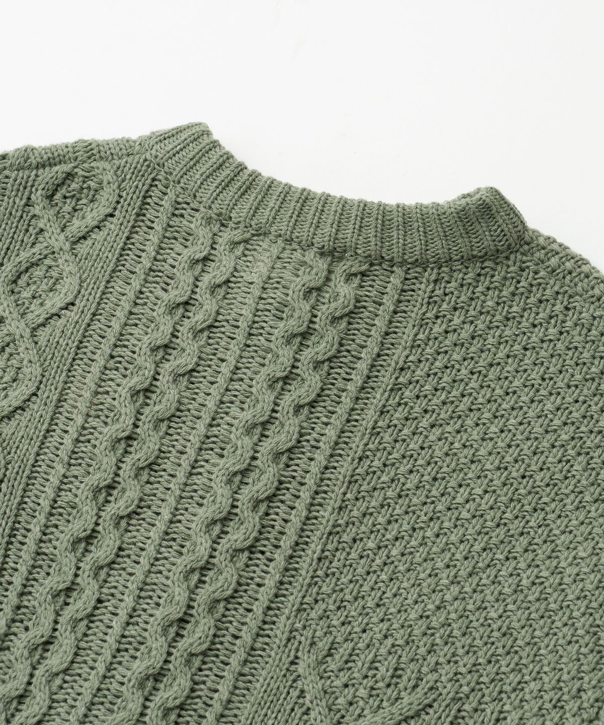 어나더 오피스(ANOTHER OFFICE) Grandma Cable Cardigan (Romaine)