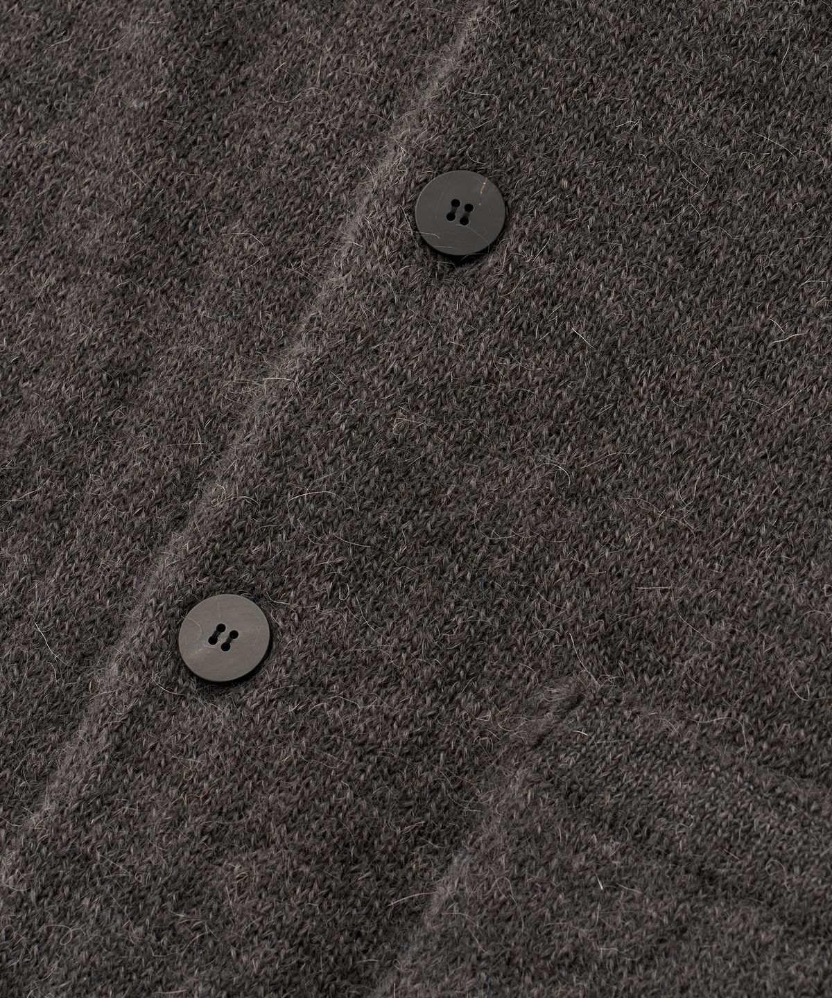 어나더 오피스(ANOTHER OFFICE) Kurt Mohair Cardigan (Charcoal)