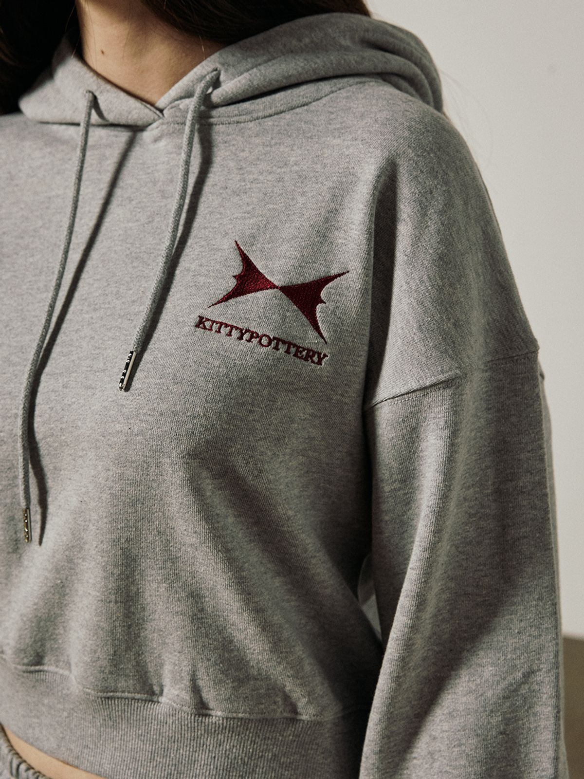 키티포터리(KITTY POTTERY) SYMBOL LOGO HOODIE [GREY]