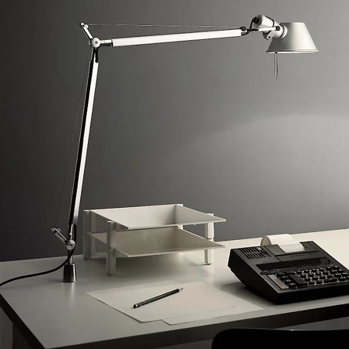 아르테미데(ARTEMIDE) 톨로메오 테이블램프